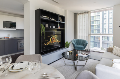 Open-plan kitchen, living and dining area at Harbour Central, ©Galliard Homes. Open-plan kitchen, living and dining area at Harbour Central, ©Galliard Homes.