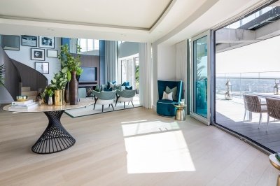Penthouse reception and living area with access to the expansive private terrace, ©Galliard Homes. Penthouse reception and living area with access to the expansive private terrace, ©Galliard Homes.