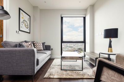 Living area at an Orchard Wharf apartment, ©Galliard Homes.
Living area at an Orchard Wharf apartment, ©Galliard Homes.