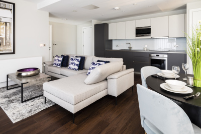 Open-plan kitchen, living and dining area at Harbour Central, Plot 101, ©Galliard Homes. Open-plan kitchen, living and dining area at Harbour Central, Plot 101, ©Galliard Homes.