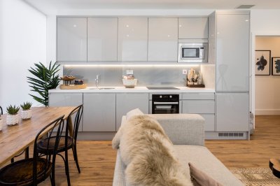 A typical kitchen, living and dining area at a Galliard Homes show apartment, ©Galliard Homes. A typical kitchen, living and dining area at a Galliard Homes show apartment, ©Galliard Homes.