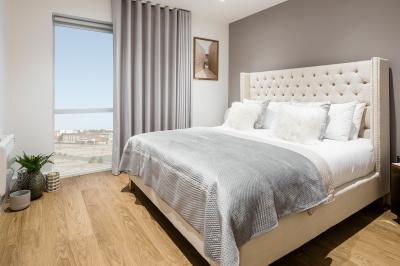 Bedroom at the Timber Yard show apartment, ©Galliard Homes. Bedroom at the Timber Yard show apartment, ©Galliard Homes.