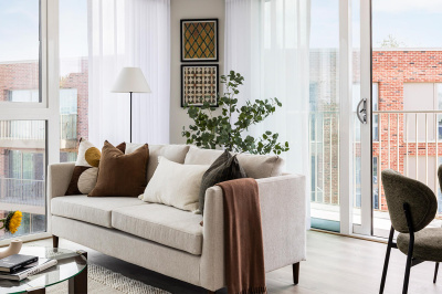 Living area at Neptune Wharf ©Galliard Homes.