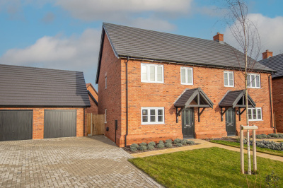 Plot 36 exterior (left) at Barrelmans Point