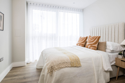 Bedroom at Neptune Wharf ©Galliard Homes. Bedroom at Neptune Wharf ©Galliard Homes.