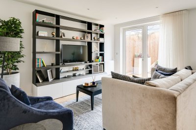 Living room at the Silver Works townhouse show home, ©Galliard Homes. Living room at the Silver Works townhouse show home, ©Galliard Homes.