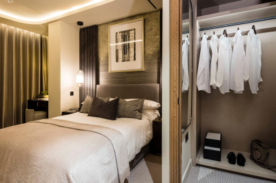 Bedroom and dressing area at a TCRW SOHO apartment ©Galliard Homes.
Bedroom and dressing area at a TCRW SOHO apartment ©Galliard Homes.