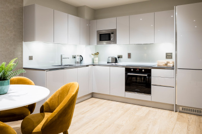Kitchen and dining area at a Wimbledon Grounds apartment, ©Galliard Homes. Kitchen and dining area at a Wimbledon Grounds apartment, ©Galliard Homes.