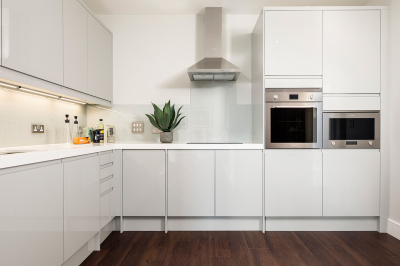 Open-plan kitchen, living and dining area at an Orchard Wharf apartment, ©Galliard Homes. Open-plan kitchen, living and dining area at an Orchard Wharf apartment, ©Galliard Homes.
