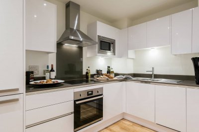 Kitchen area in a Galliard Homes apartment, ©Galliard Homes. Kitchen area in a Galliard Homes apartment, ©Galliard Homes.