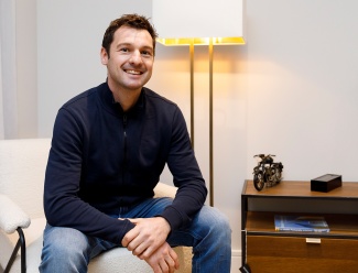 Buying a Commuter Home: Meet Rory Discussing his experience of converting from a long-time renter to a proud homeowner, Rory talks us through buying a property with Galliard Homes.