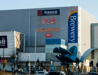 Living in Romford, RM1 Romford, Live