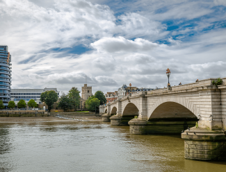 Putney Bridge, Wandsworth. Putney Bridge, Wandsworth.